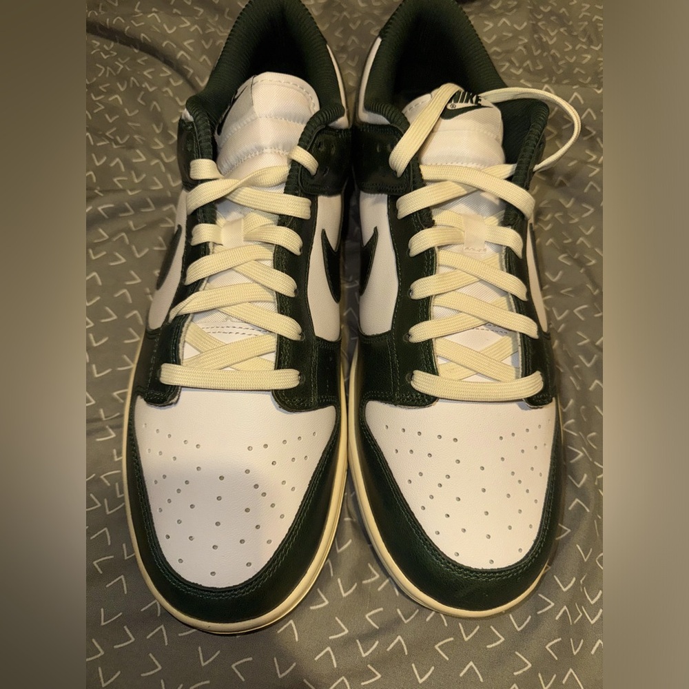 Dunk Low 'Vintage Green'